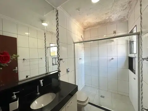 CASA A VENDA NO BAIRRO NOSSA SENHORA DE FATIMA EM PATROCINIO MG