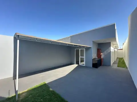 CASA À VENDA NO BAIRRO IPIRANGA EM PATROCÍNIO-MG.