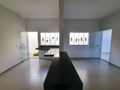 IMÓVEL NOVO A VENDA NO BAIRRO MORADA DO SOL EM PATROCÍNIO-MG.