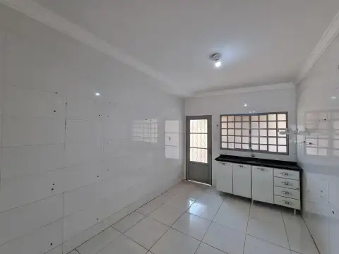 CASA NO BAIRRO MORADA NOVA EM PATROCÍNIO-MG.