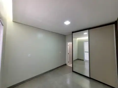 IMÓVEL NOVO DE ALTÍSSIMO PADRÃO NO BAIRRO MORADA NOVA EM PATROCÍNIO-MG