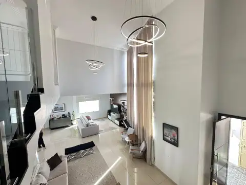 OPORTUNIDADE À VENDA NO BAIRRO CIDADE JARDIM: IMÓVEL DE ALTO PADRÃO COM EXCELENTE ACABAMENTO.