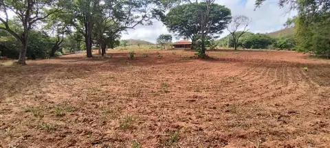 CHÁCARA NA REGIÃO DE SANTO ANTÔNIO DA LAGOA SECA