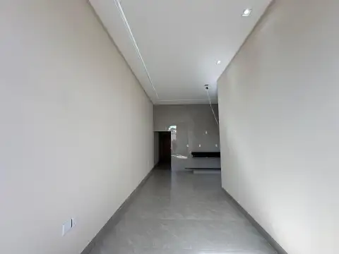CASA À VENDA LOCALIZADA NO BAIRRO JARDIM VITÓRIA, EM PATROCÍNIO-MG