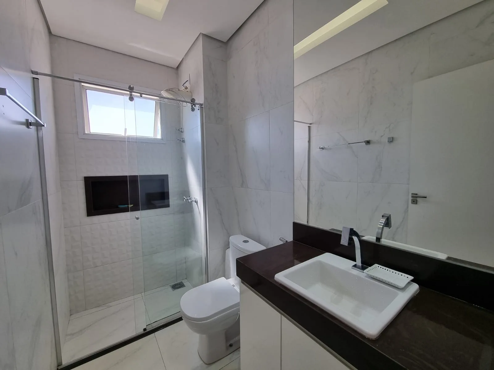 APARTAMENTO COM EXCELENTE LOCALIZAÇÃO EM PATROCÍNIO-MG.