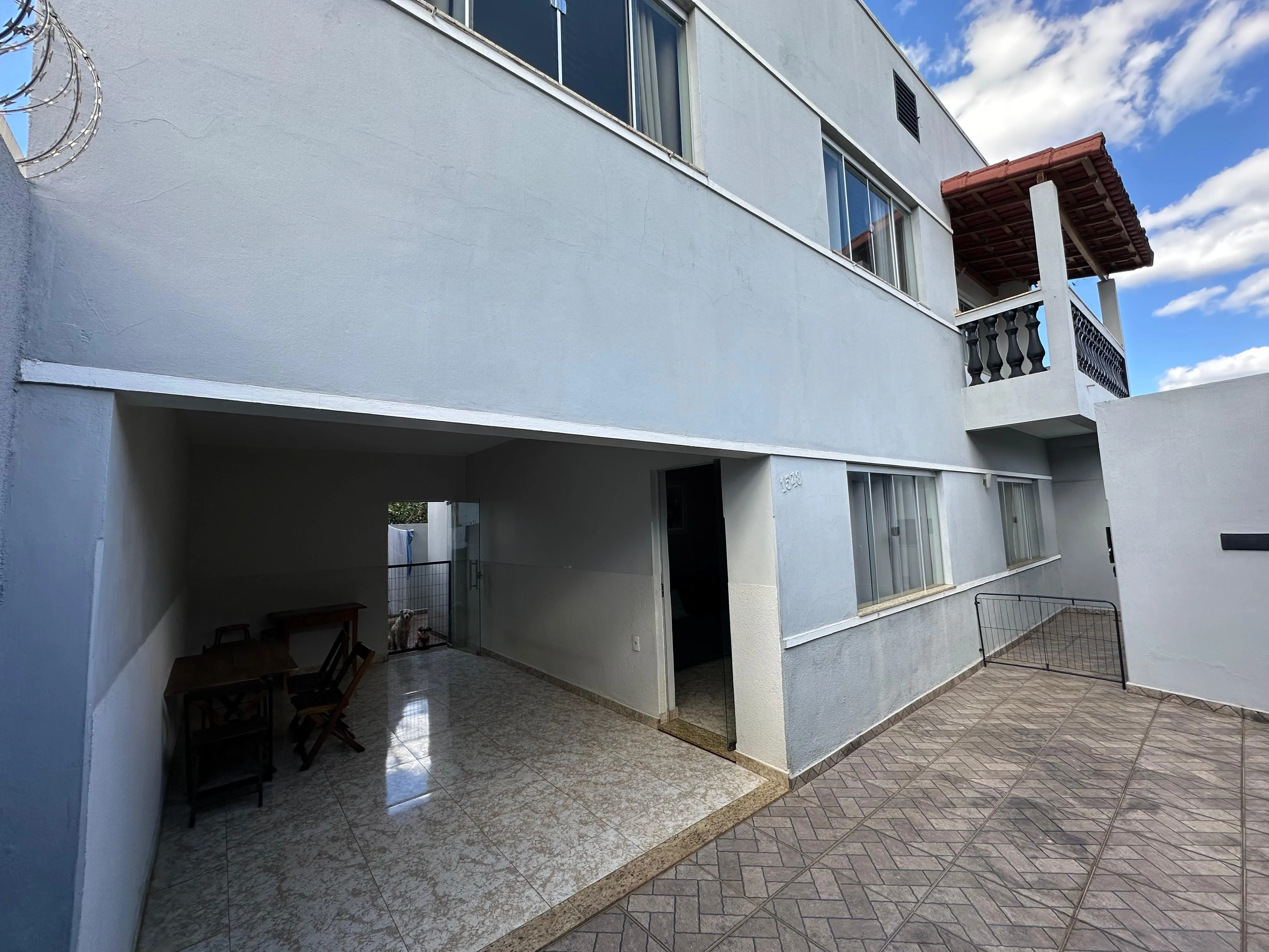 OPORTUNIDADE SOBRADO E PONTO COMERCIAL A VENDA NO BAIRRO BOA ESPERANÇA EM PATROCÍNIO-MG