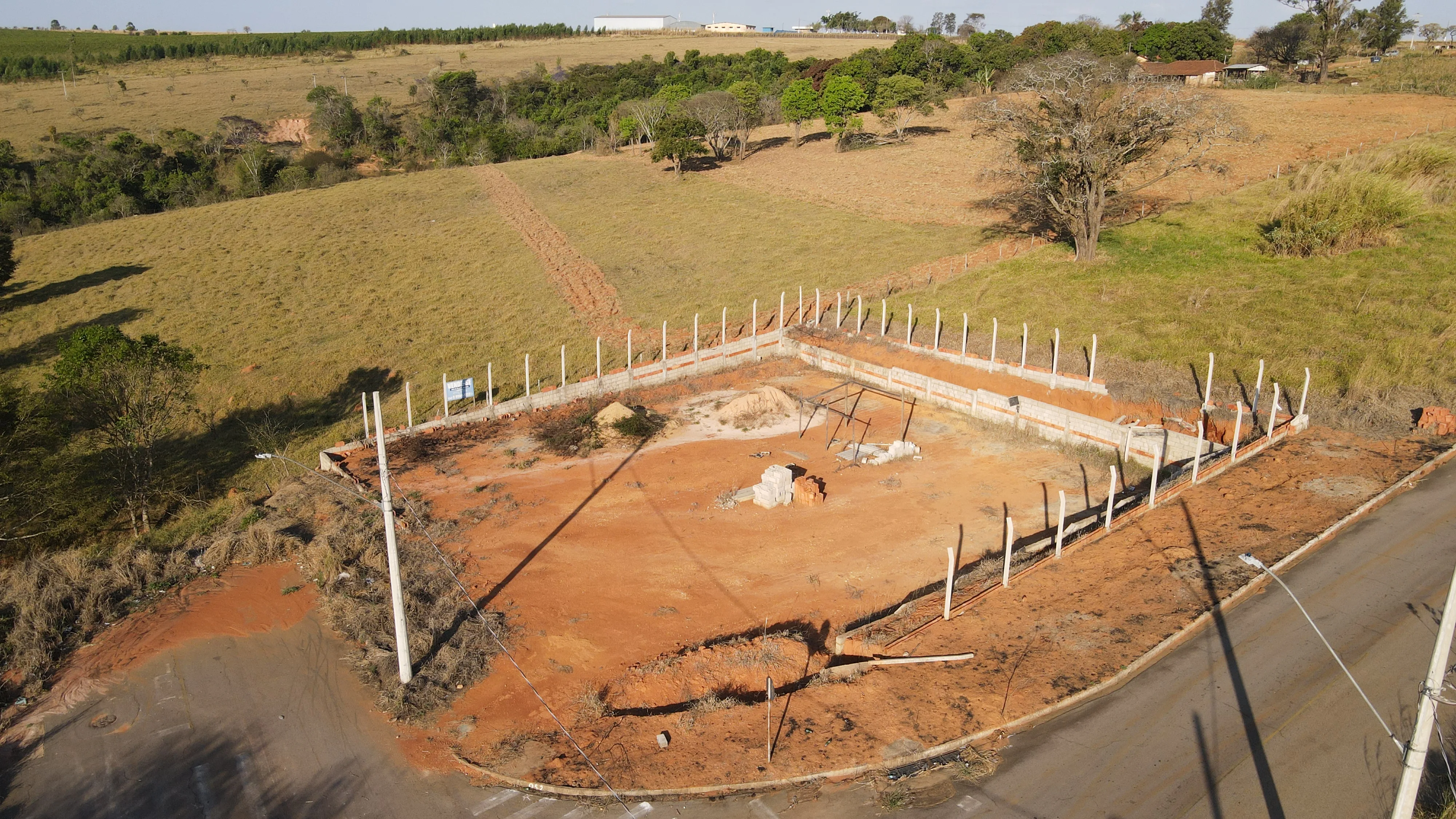 TERRENO COMERCIAL À VENDA NO BAIRRO AEROPORTO EM PATROCÍNIO/MG