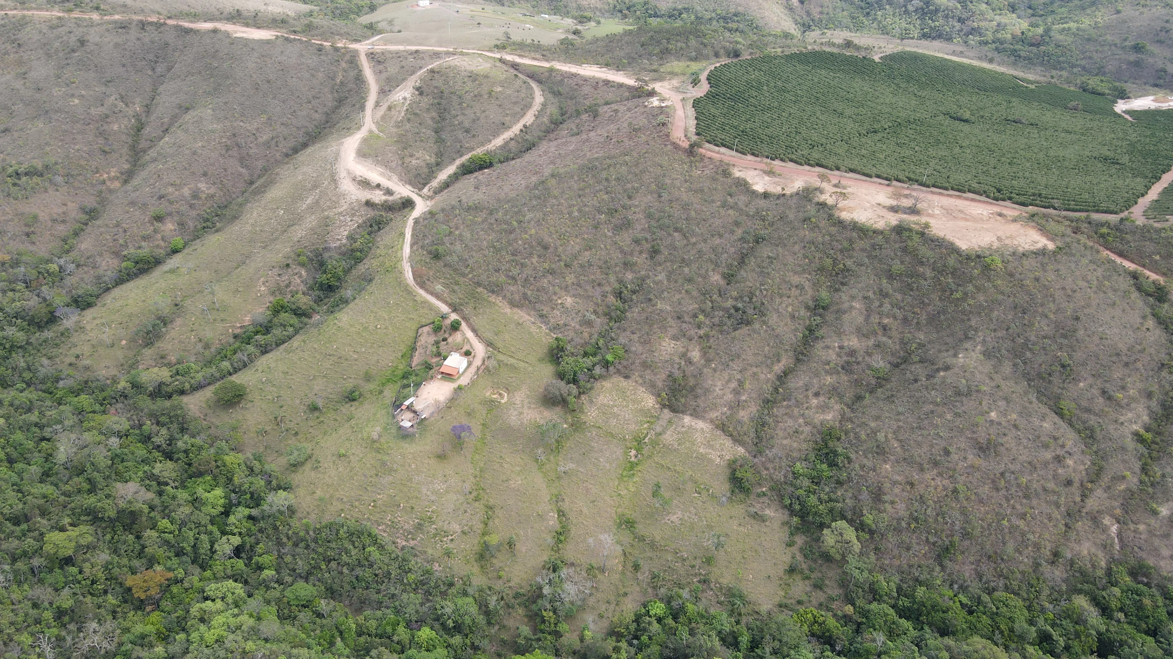BELO SÍTIO PRÓXIMO A COMUNIDADE DE MARTINS, EM PATROCÍNIO/MG