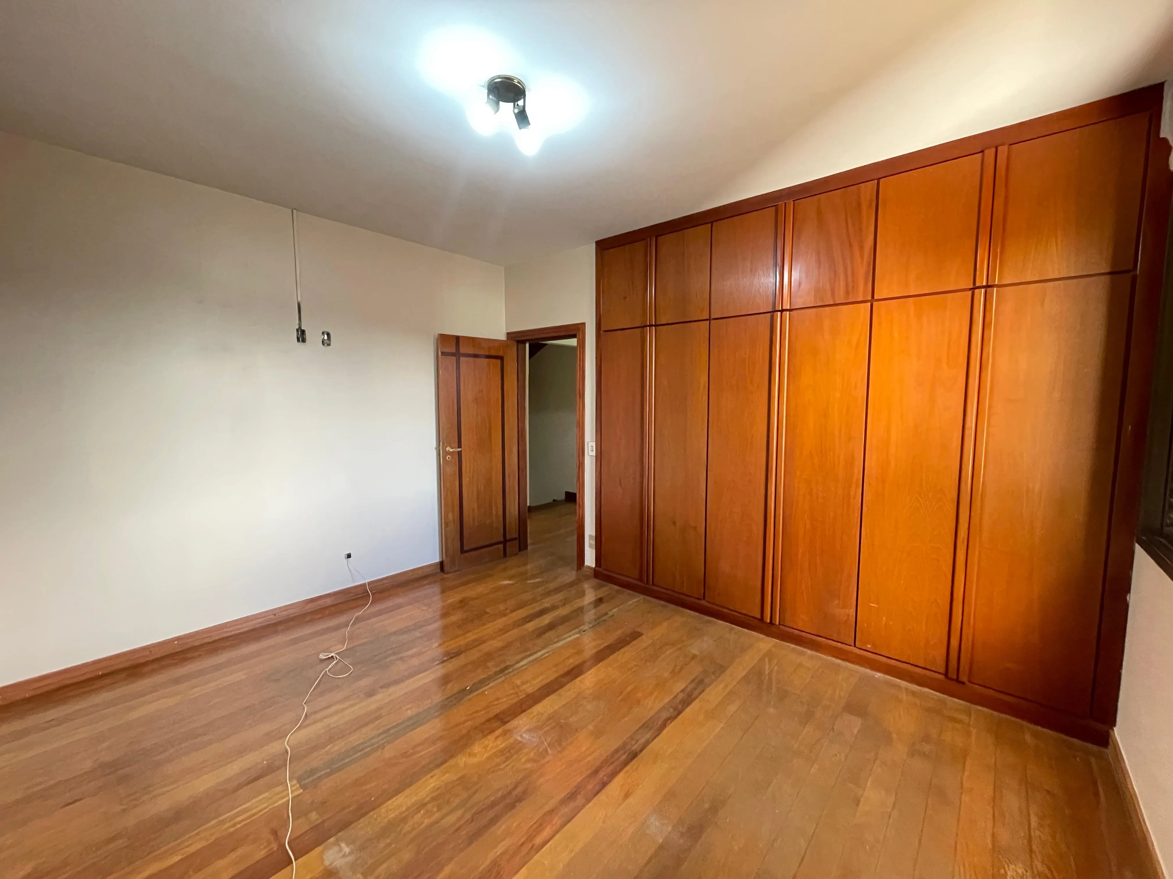 IMÓVEL DE LUXO COM LOCALIZAÇÃO PRIVILEGIADA NO CENTRO DE PATROCÍNIO-MG