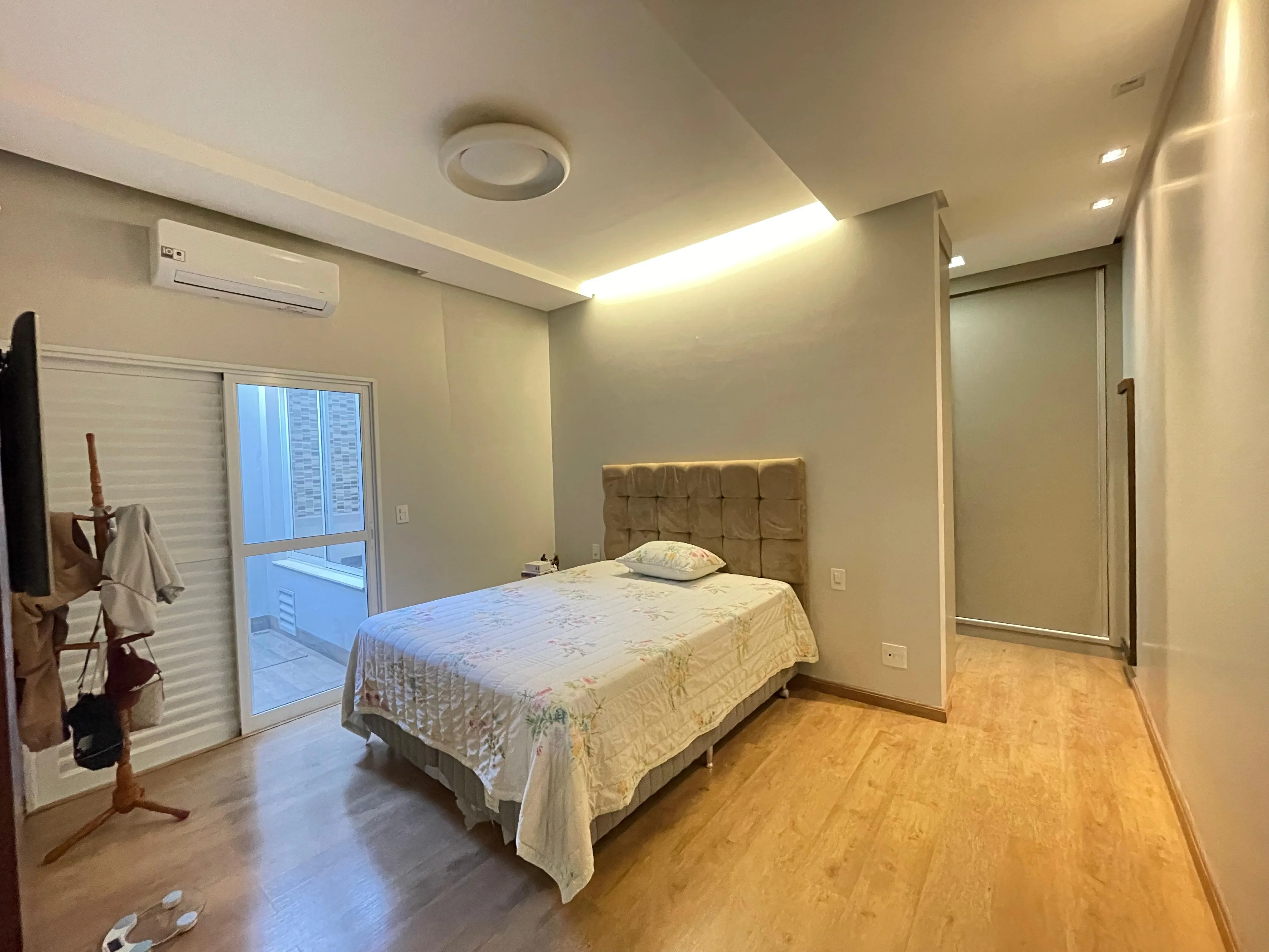 OPORTUNIDADE À VENDA NO BAIRRO SÃO LUCAS: IMÓVEL DE ALTO PADRÃO COM EXCELENTE ACABAMENTO E PLANEJADOS.
