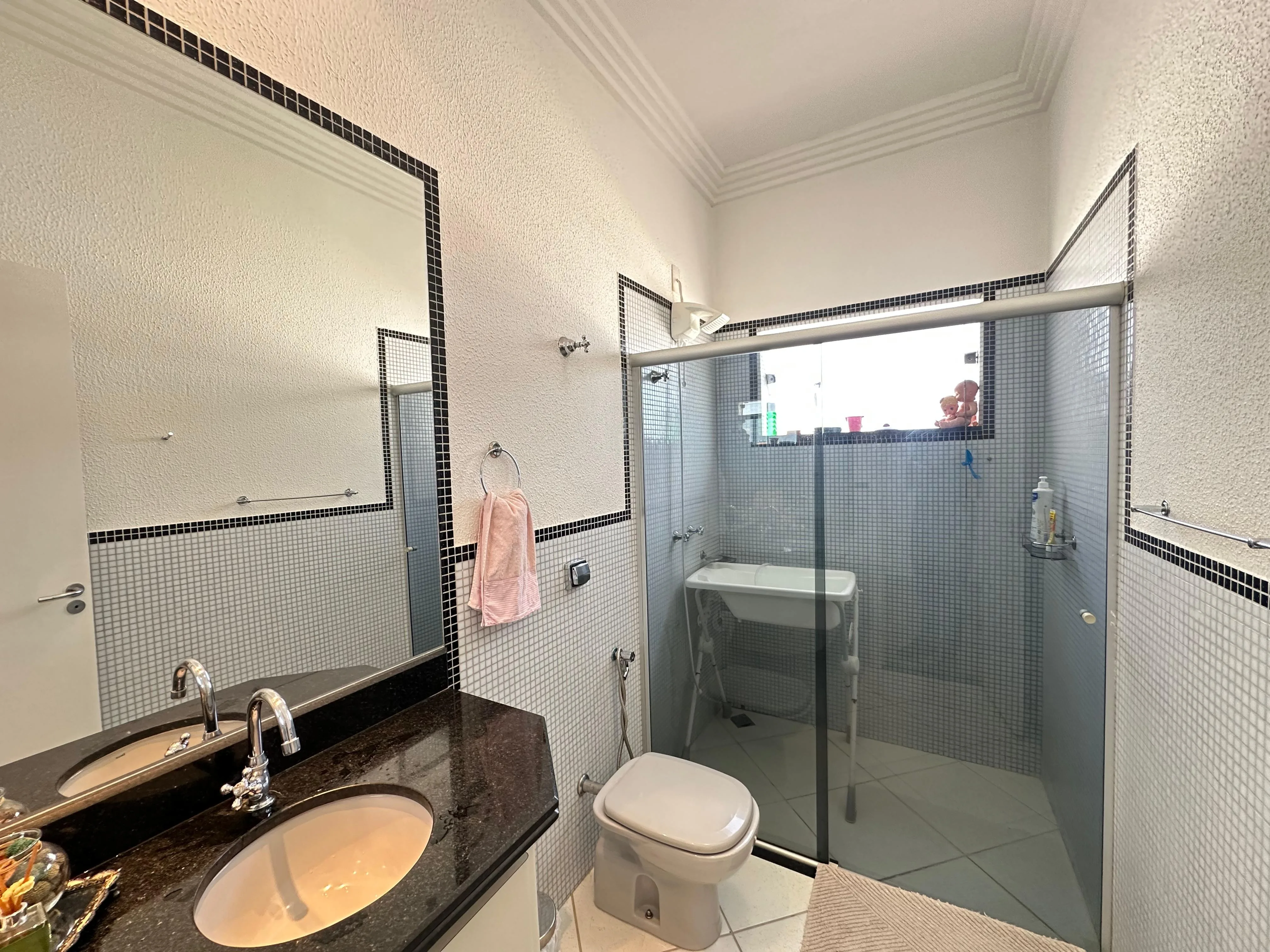 OPORTUNIDADE À VENDA NO BAIRRO CIDADE JARDIM: IMÓVEL DE ALTO PADRÃO COM EXCELENTE ACABAMENTO.